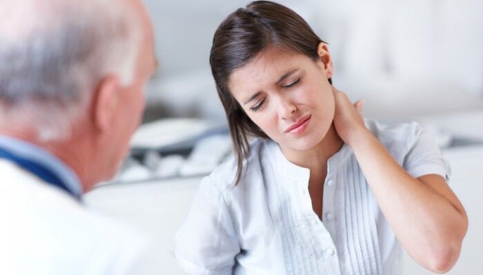 cita con el médico para el dolor de cuello